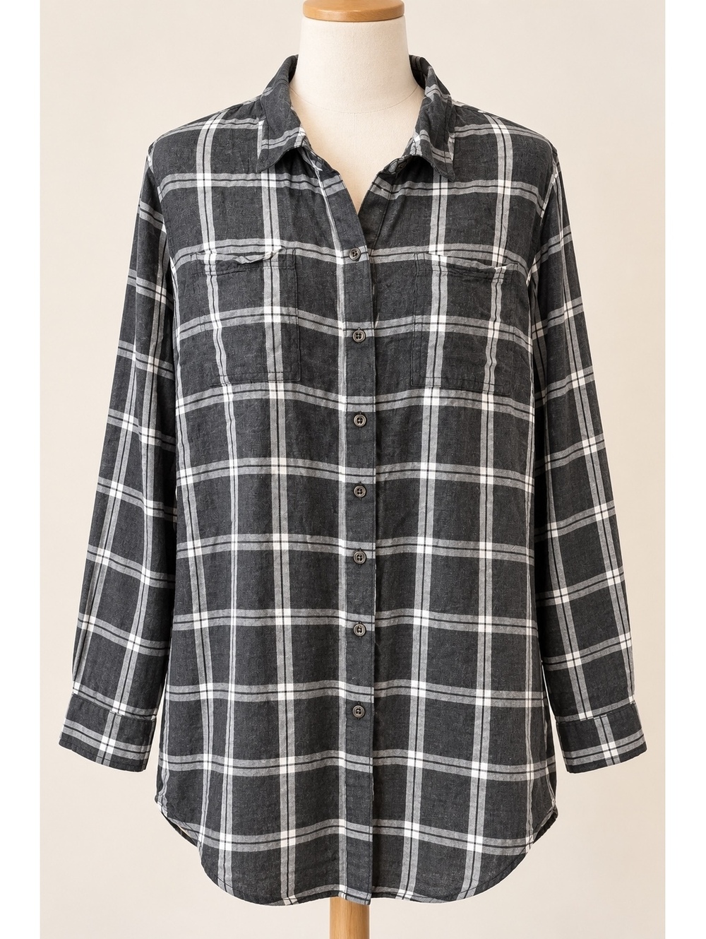 Old Navy Women’s XXL Black White Plaid Rayon Button Down Shirt Tunic